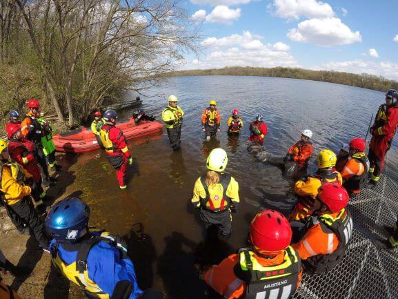 swiftwater boat operations course1